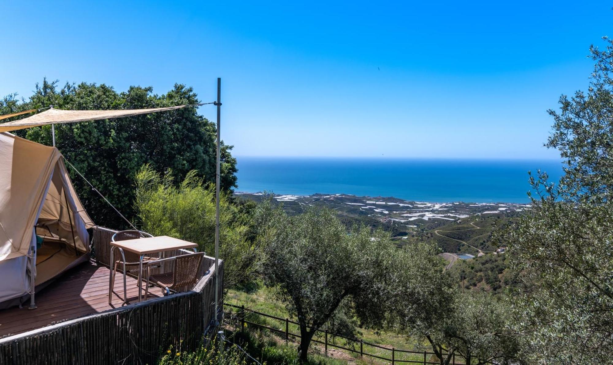 Campo Agave Luxury Tents Sayalonga Exteriör bild